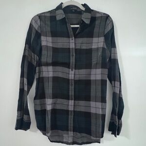 The Limited Fitted Plaid Button-Down Shirt in Gray, Navy and Deep Green